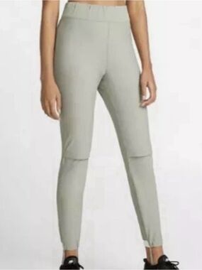 Nike High-Waist Leggings in Sage Green